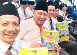 Kegembiraan Dosen Penerima Sertifikat Pendidik di Kopertais Wilayah IV Surabaya
