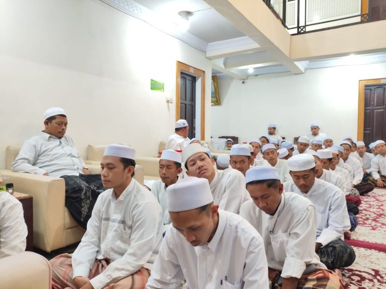 Dewan Pengasuh Berikan Arahan Strategis untuk Calon Pengurus Baru Tahun Ajaran 2025-2026